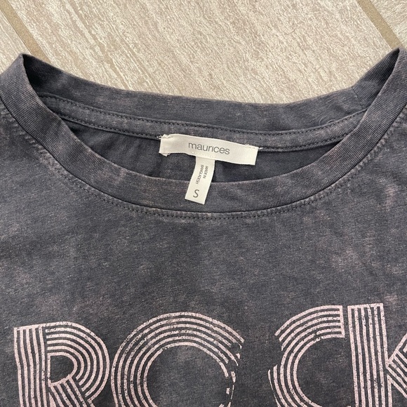 Women’s Maurice’s Rock Graphic T-Shirt - Dark Gray - Picture 2 of 2